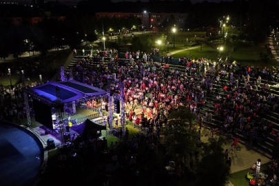 “Yaz Seninle Güzel” Konserleri Coşkuyla Başladı!