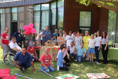 Özel Bireyler Karpuz Şenliğinde Buluştu: Engelsiz Atölyelerde Renkli Yaz