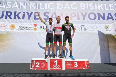 Sakarya Büyükşehir Sporcularından Bisiklet ve Güreşte Çifte Başarı